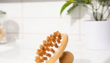 Bamboo Stimulating Scalp Massager